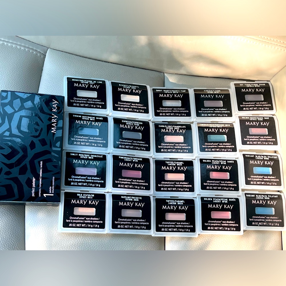 Mary Kay eyeshadow and perfect palette